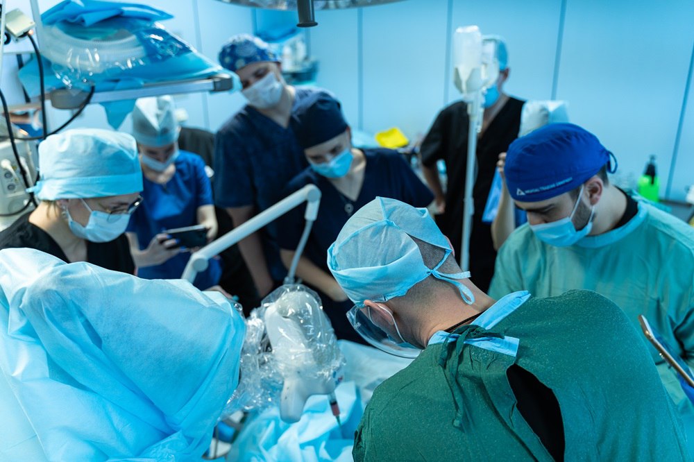 Российские врачи с помощью отечественного биопринтера провели первую в мире операцию с биопечатью на пациенте  4