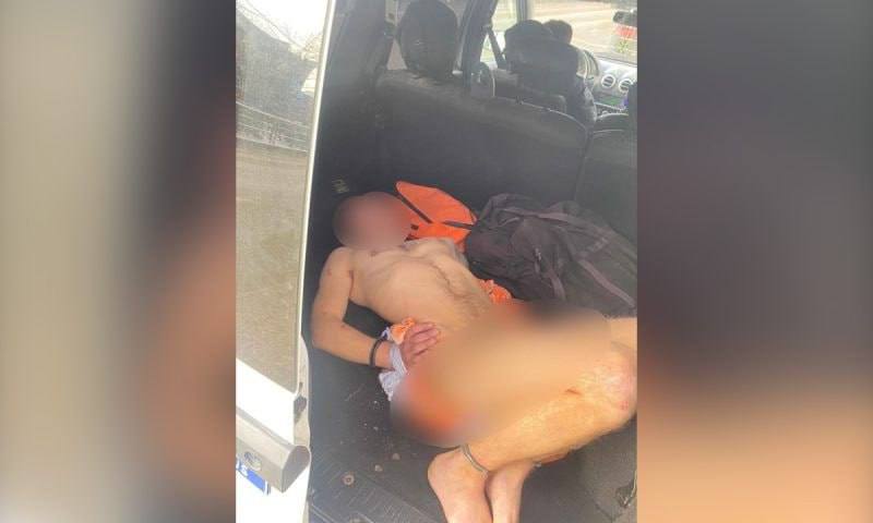 Неадекватный голый мужчина устроил дебош в детской поликлинике Краснодара