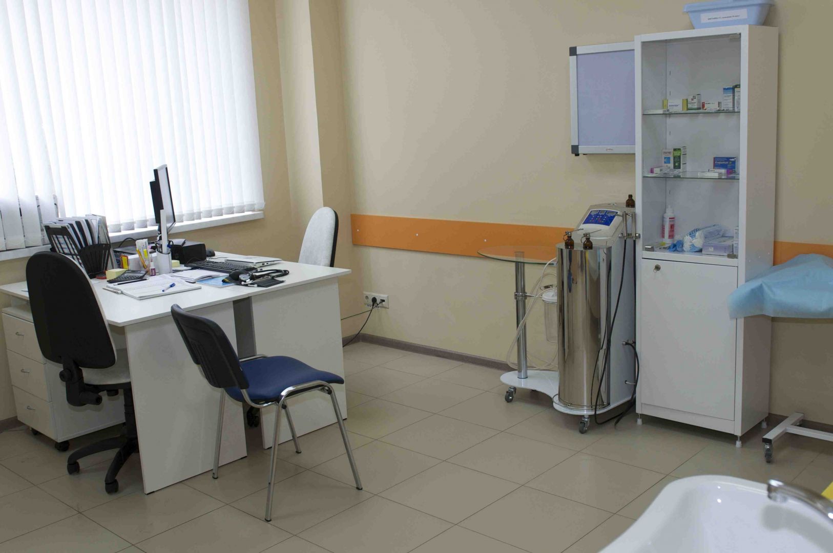 Врач получила почти шесть лет условного срока и двухгодичный запрет работать в медицине за выписку «липовых» больничных на 80 тыс