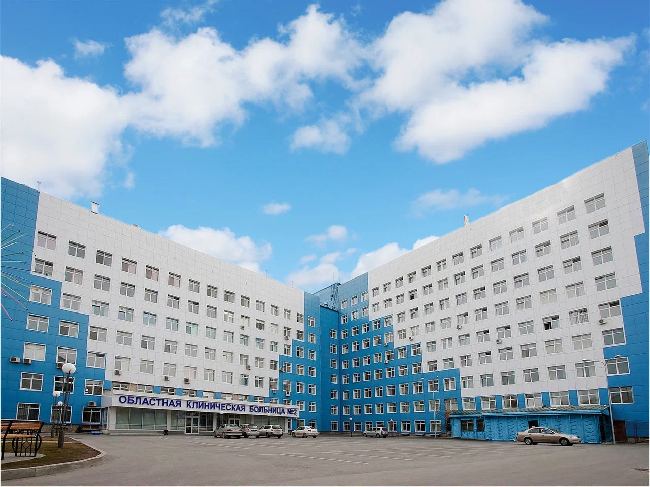 Погиб выпрыгнувший из окна больницы пациент – СК и Департамент здравоохранения проводят проверки