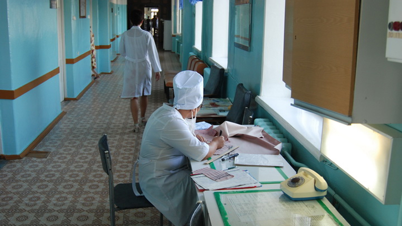 Более 83% врачей выступили против инициативы Минздрава запретить бесплатное медицинское образования без целевого договора