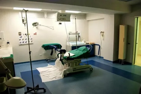 Уголовное дело возбудили после смерти новорожденного якобы из-за отказа врачей сделать кесарево сечение