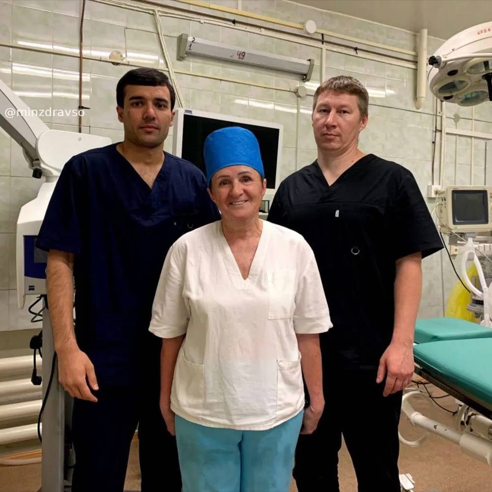 Свердловские врачи прооперировали пациента, на голову которого упала стрела строительного крана 4