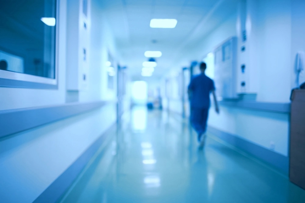 Из-за сокращения расходов на здравоохранение без зарплаты могут остаться более 8 тысяч медработников