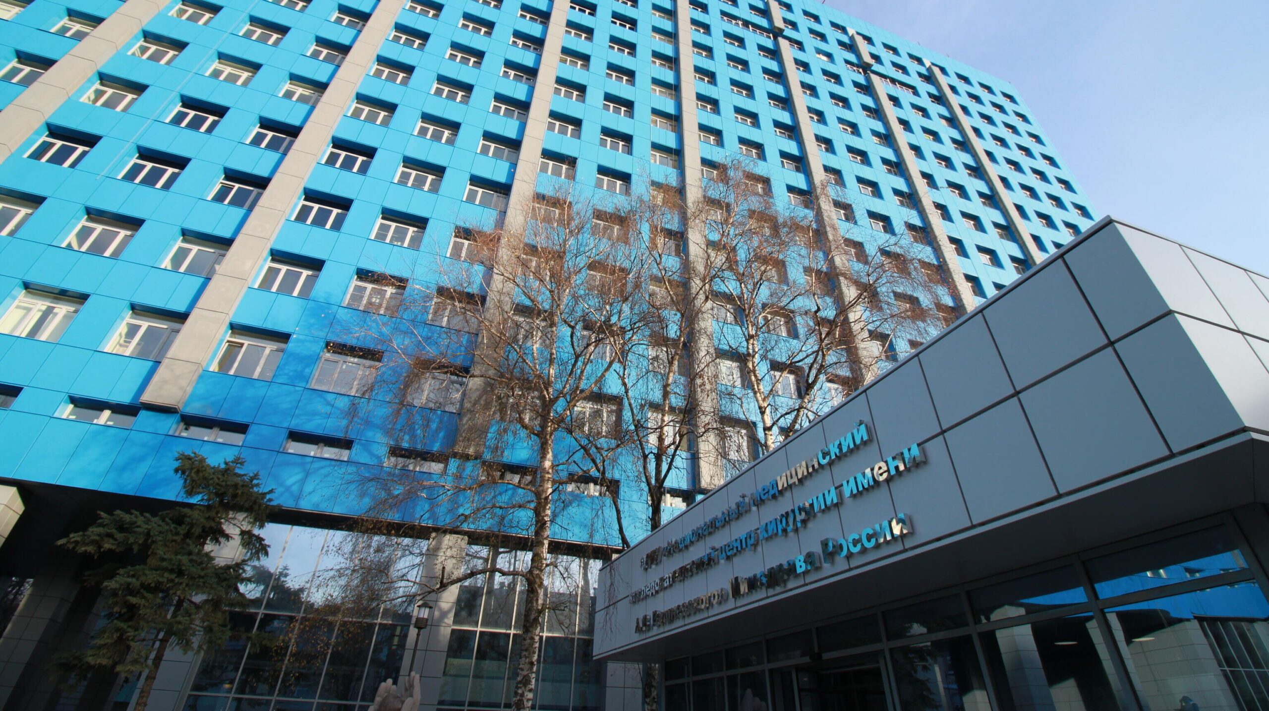 Пациентка московской больницы покончила жизнь самоубийством