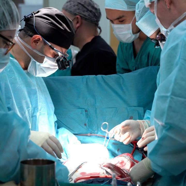 Московские врачи прооперировали пациента с двумя смертельно опасными патологиями