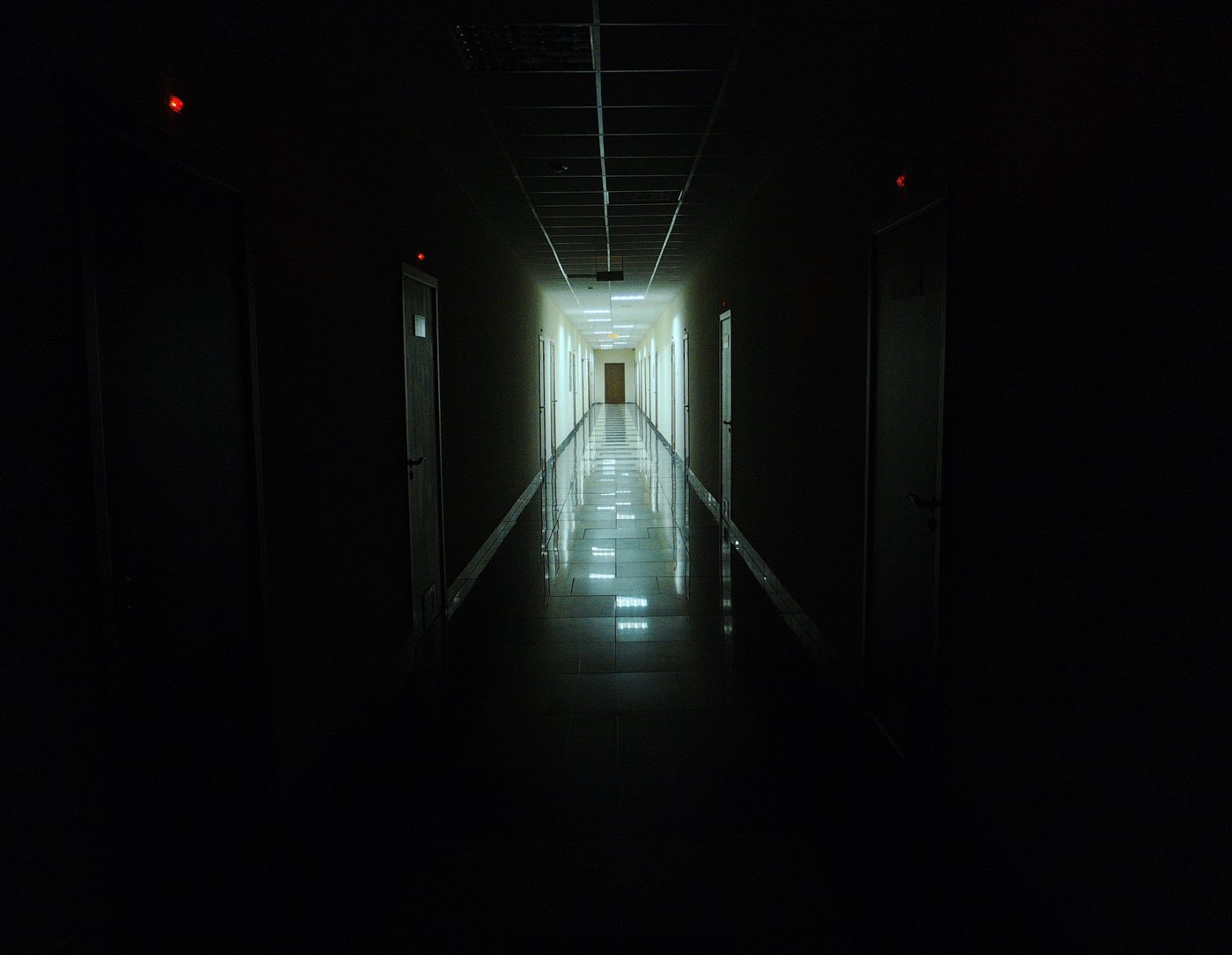 Против главного врача завели уголовные дела за устройство «мертвой души»