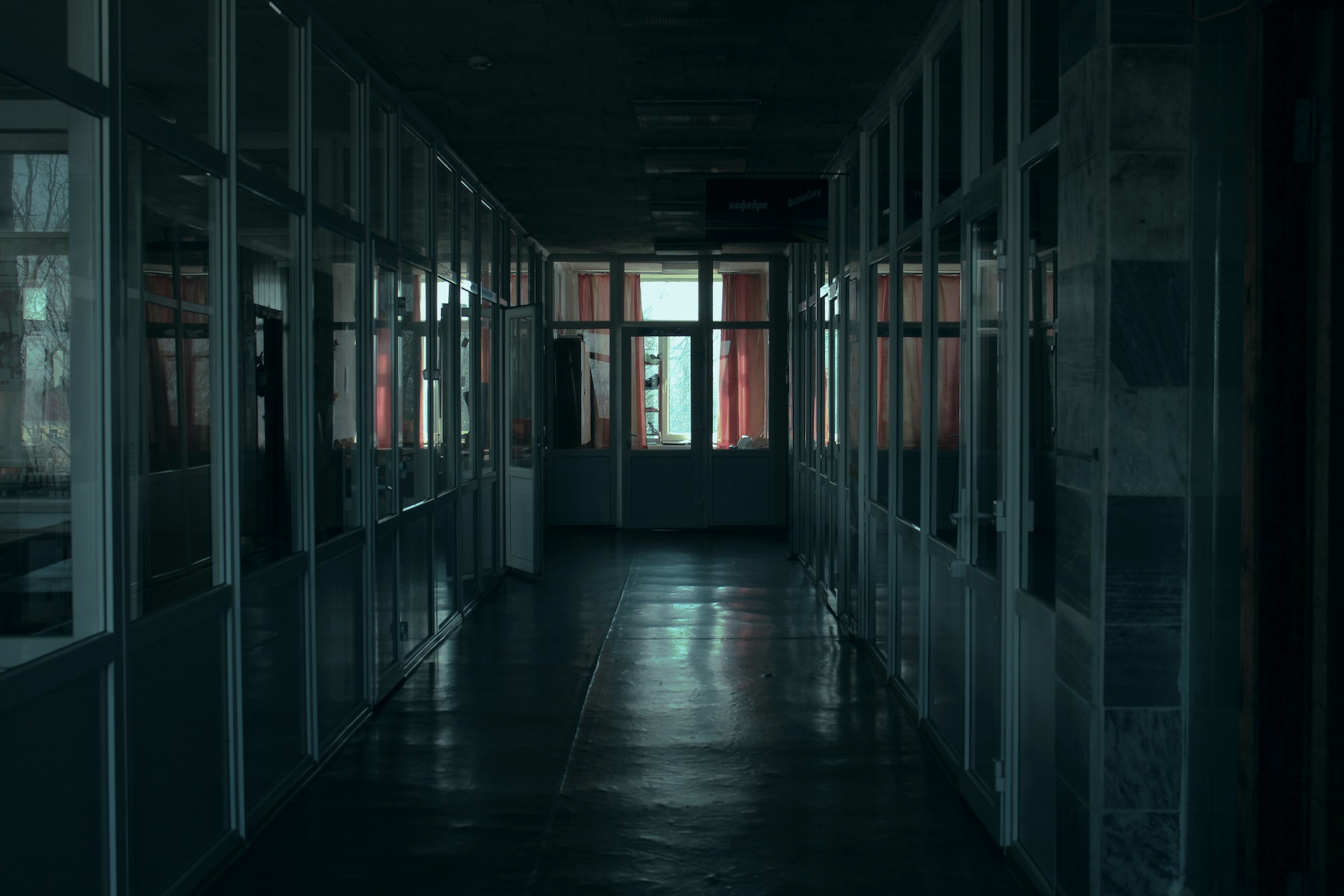 Пациент распылил перцовый баллон в лицо фельдшеру после просьбы подписать документы