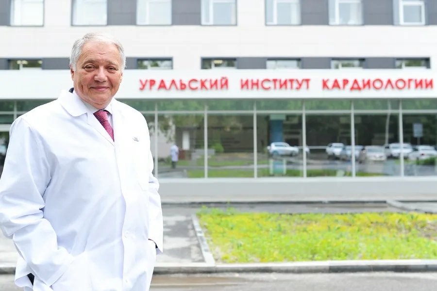 Глава кардиоинститута подделывал документы для победы на аукционе частной клиники — ущерб превысил 1 млн