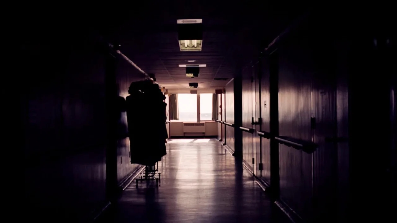 Четыре врача останутся под стражей за взятку в 430 тысяч рублей от призывника