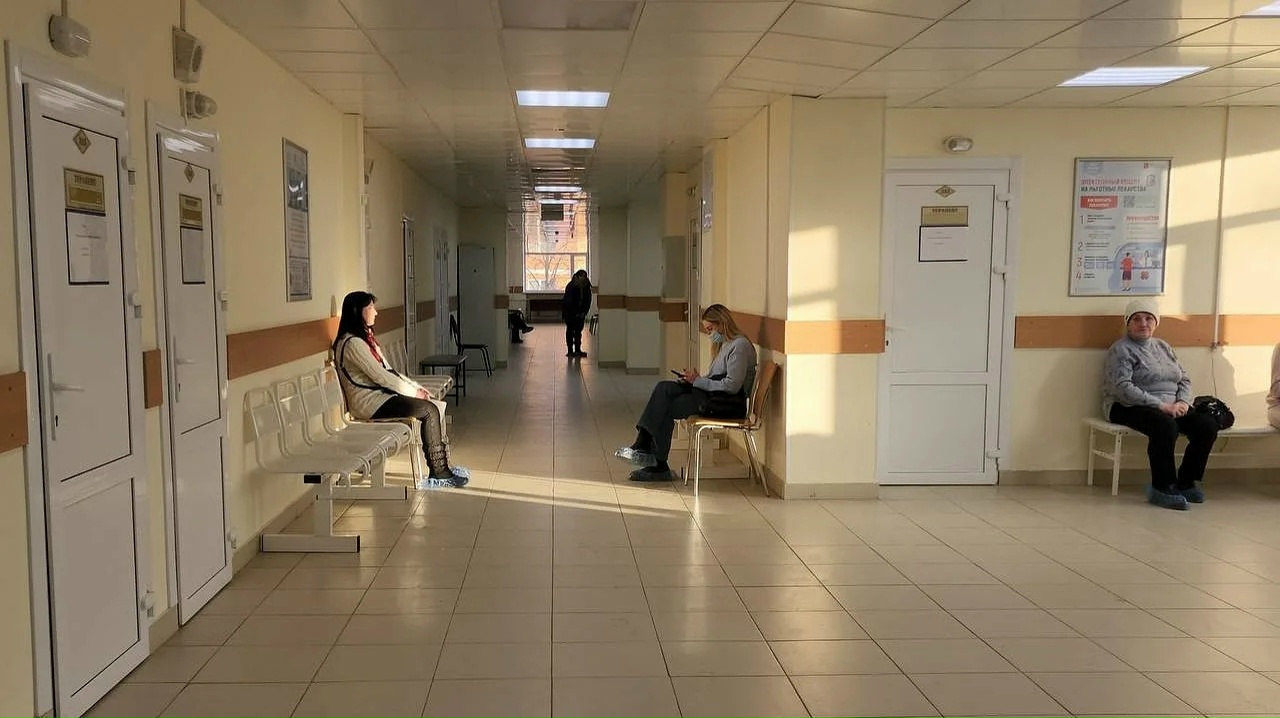 Фельдшер и медсестра получили условный срок за подделку справки