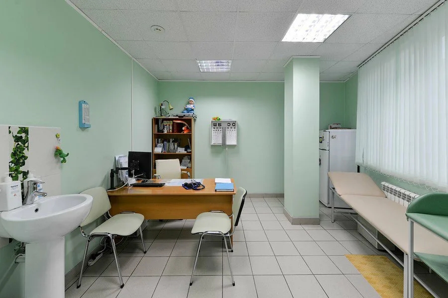 Терапевт через суд восстановилась в должности и взыскала с больницы 266 тысяч рублей