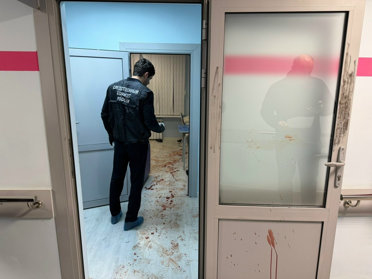 В Дагестане попытались зарезать врачей прямо на рабочем месте — один из докторов в реанимации