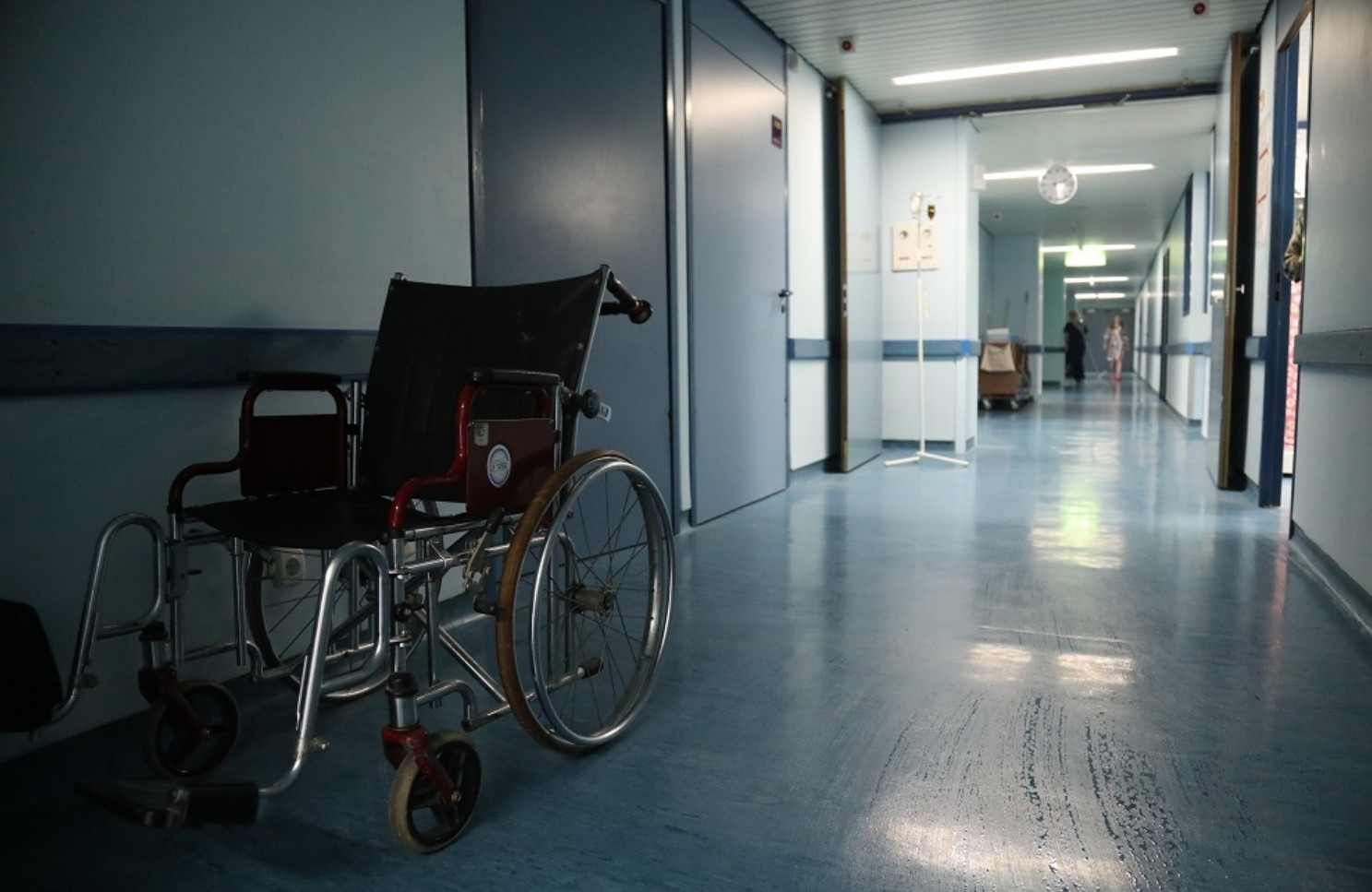 Замглавврача отправится в колонию почти на три года за взятки от шахтеров