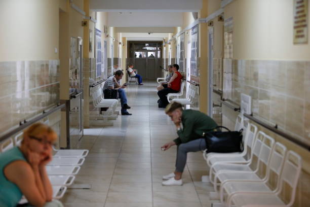 Тюменским врачам запретили увольняться и переходить в другие больницы