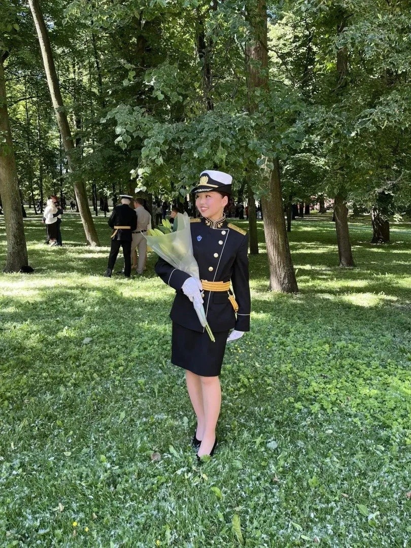 Минздрав отрицает «подвиг» военного фельдшера, якобы принявшей роды двойни на высоте 10 тысяч метров