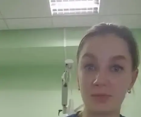 Кадр из видео с врачом-офтальмологом Анной Ковалкиной