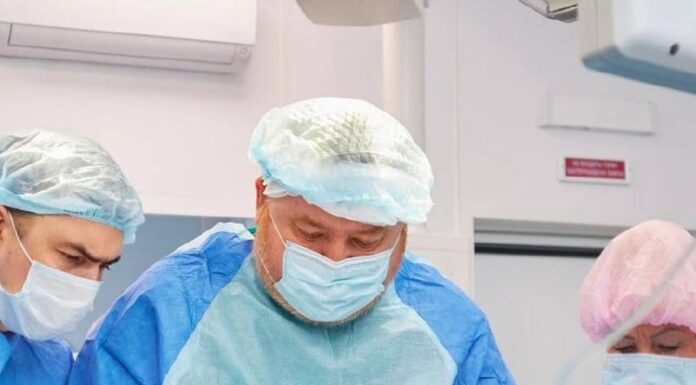 Самарские хирурги удалили у двухлетнего ребёнка девять магнитных шариков Медицинская иллюстрация операции по удалению магнитных шариков у ребёнка